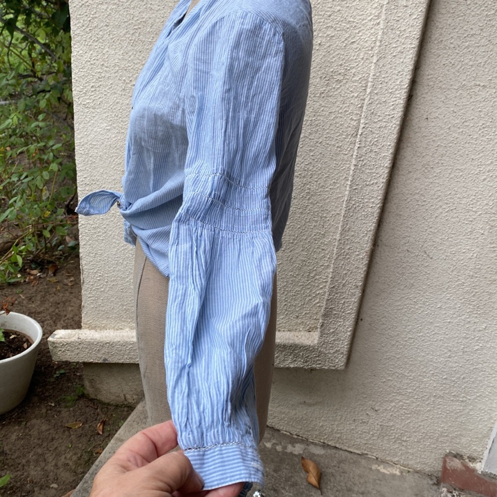 Ulla Johnson from Neiman’s 100% cotton lovely thin blue & white striped blouse - Picture 6 of 12